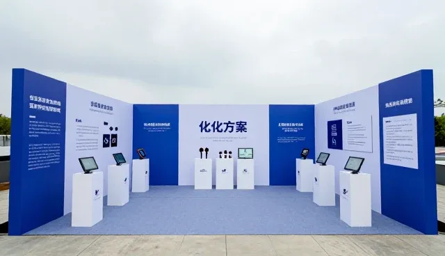 云平台部署服务中的性能考量与适用场景分析